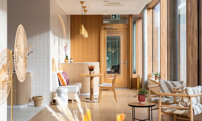 Les Eaux-Vives Hotel | HOOD