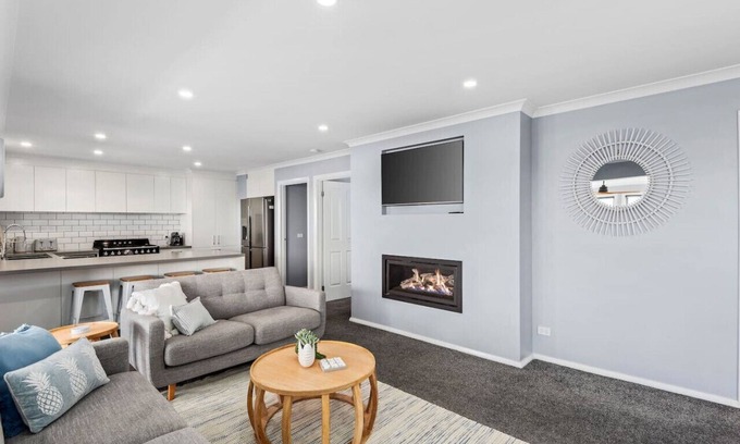 Indented Head House | Hood Road Beach House- Hamptons inspired sleeps 9
