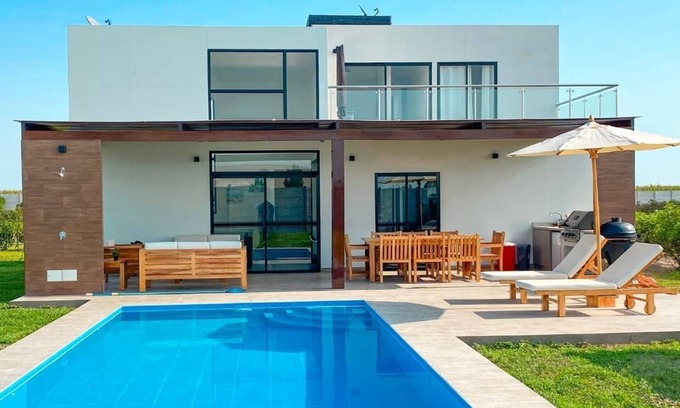 San Clemente Villa | HOP Encanto: Countryside, Sun & Fun in Pisco