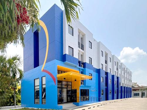 Downtown Krabi Hotel | HOP INN Krabi Building A