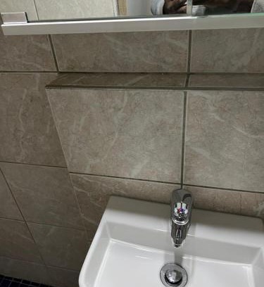 Belmont-sur-Lausanne Apartment | Hop Zanzíbar