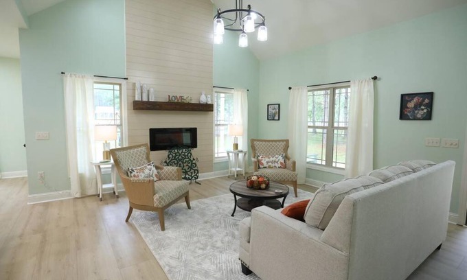 Eastman House | Hope House - Christian Retreat