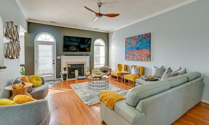 Hope Mills House | Hope Mills Family Home with Huge Backyard!
