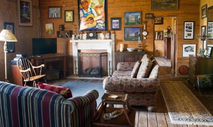 Clarksdale Other | Hopson Loft- Hopson Plantations unique Lodging