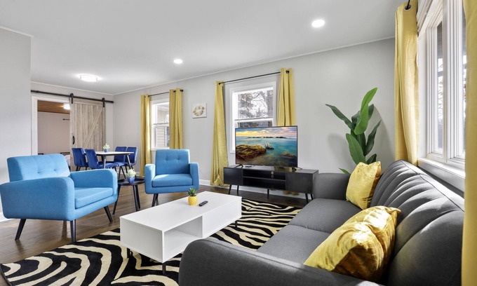Homewood House | Horizon - 4BR’s, 2BA Game Room & Gym