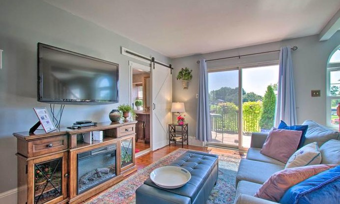 Williamstown House | Horse-Friendly Williamstown Farmhouse by Main St!