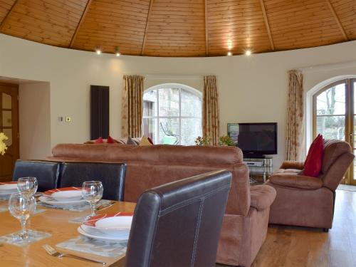 Kelty House | Horsemill - Uk10794