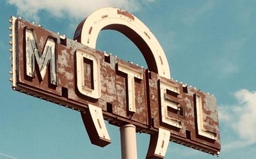 Lovell Hotel | Horseshoe Bend Motel