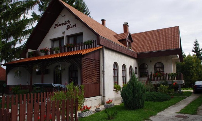 Zirc House | Horváth Kert Vendégház
