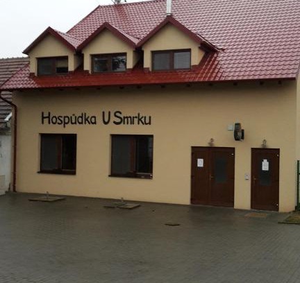 Novy Poddvorov Hotel | Hospůdka U Smrku