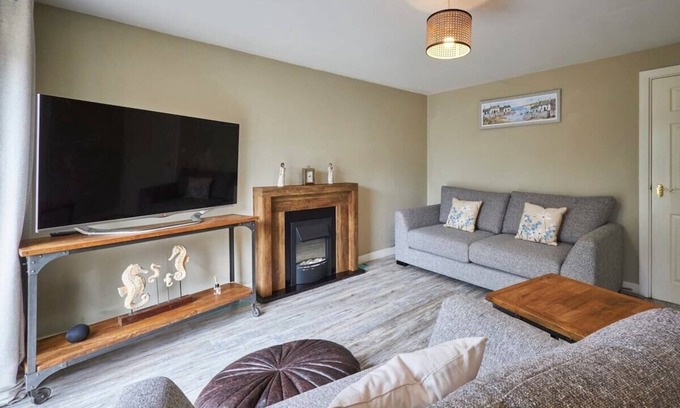 Seahouses House | Host & Stay | Beachcomber's Rest