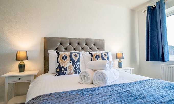 Lower Wick House | Host & Stay | Chestnut Residence