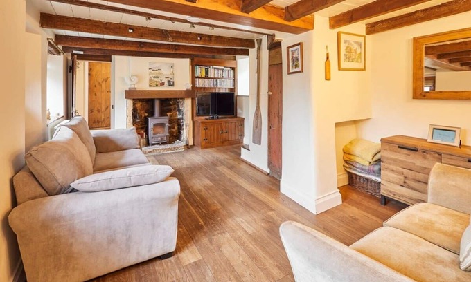Fylingthorpe House | Host & Stay | Colcott Cottage