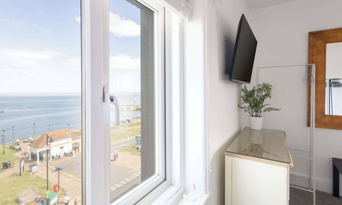 West Cliff Apartment | Host & Stay | Commondale at the Sandbeck