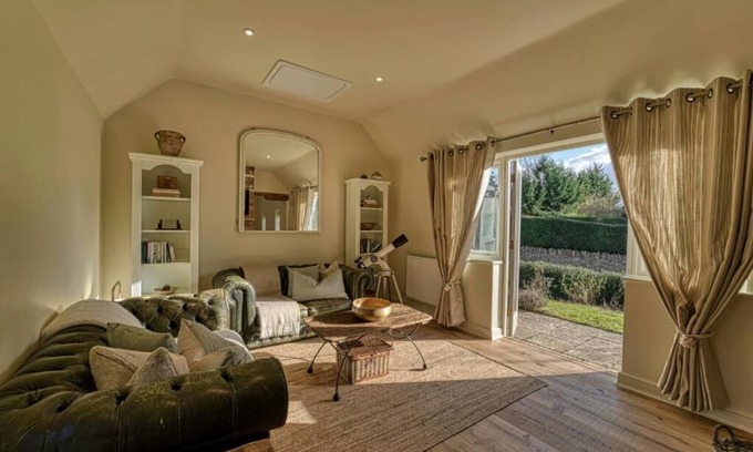 Bredons Norton House | Host & Stay | Gleanings
