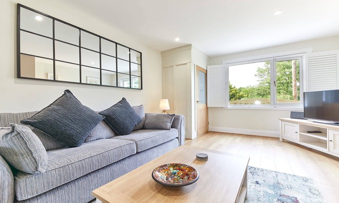 High Shincliffe House | Host & Stay | Hideaway Cottage