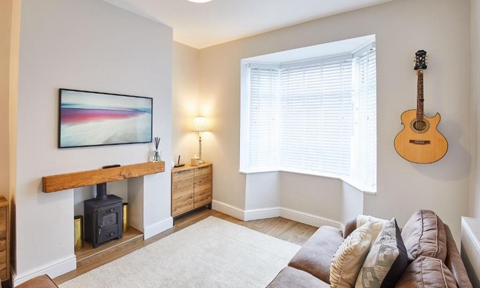 Brotton House | Host & Stay - Ings Lane