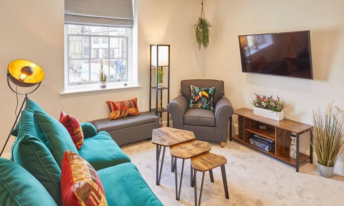 Ripon Apartment | Host & Stay Market View