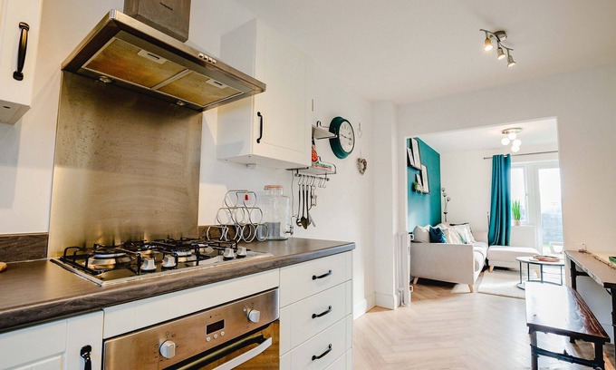 Worcester House | Host & Stay | Mercia House