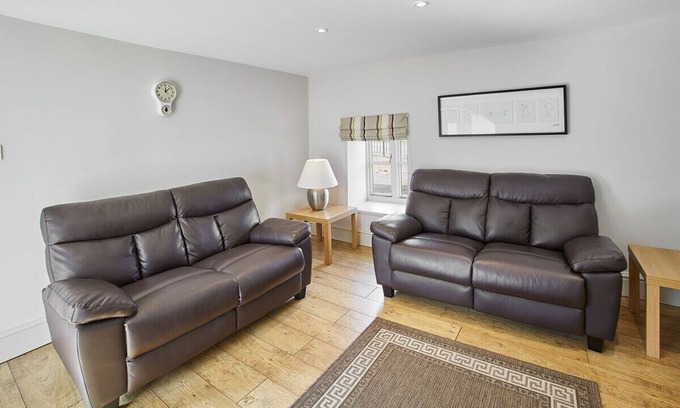 Consett House | Host & Stay | Mill Su