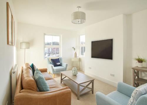 Whitby House | Host & Stay - Osborne House