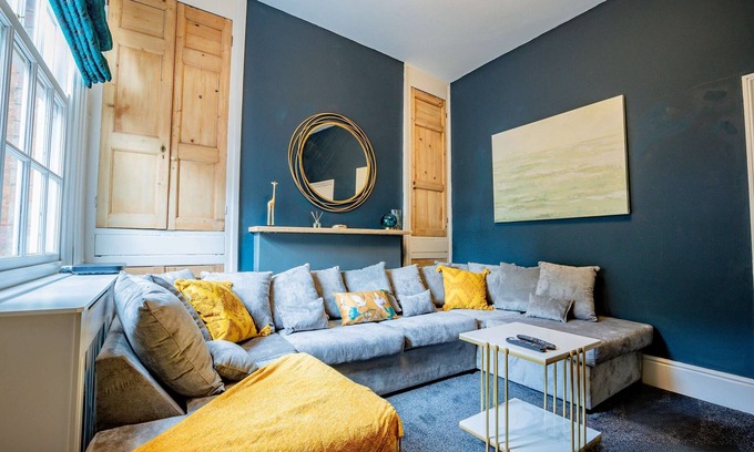 Worcester House | Host & Stay | Park Street Abode
