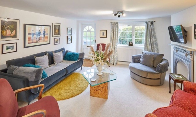 Stokesley House | Host & Stay | Rose Cottage