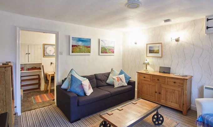 Rosedale Abbey House | Host & Stay | Rosella Cottage