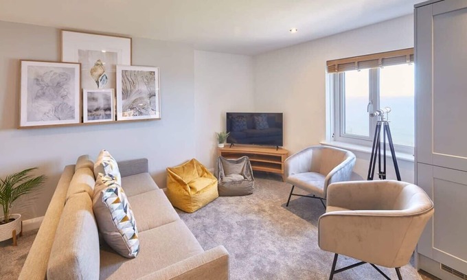 West Cliff Apartment | Host & Stay | Sea Watcher