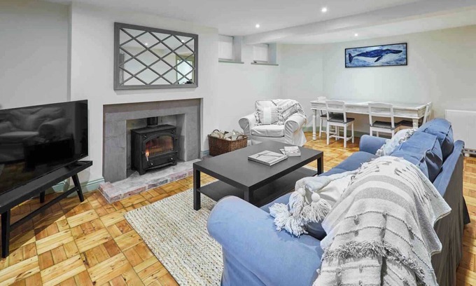 Egton Apartment | Host & Stay | St Mary's Riverside