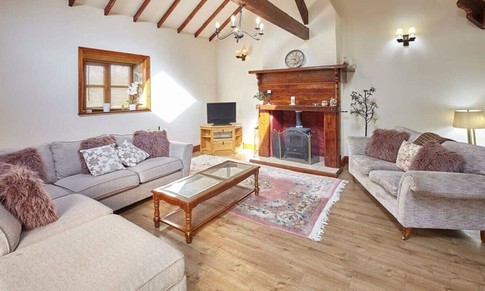 Saltburn-by-the-Sea House | Host & Stay | The Arches Cottage