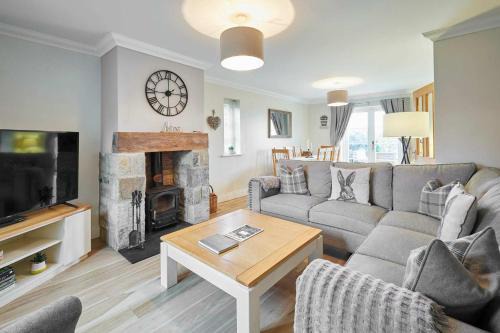 Rock House | Host & Stay - The Fold