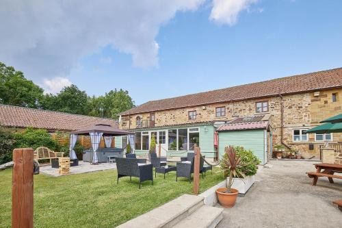 Saltburn-by-the-Sea House | Host & Stay - The Arches Country House