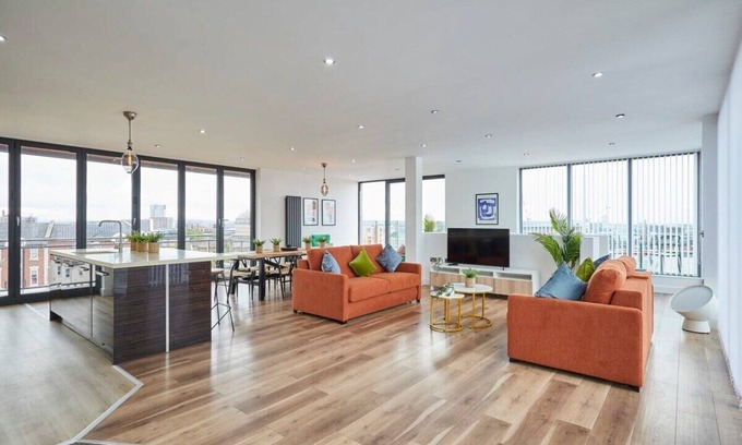 Hope Street Apartment | Host & Stay | The Knight Street Penthouse I
