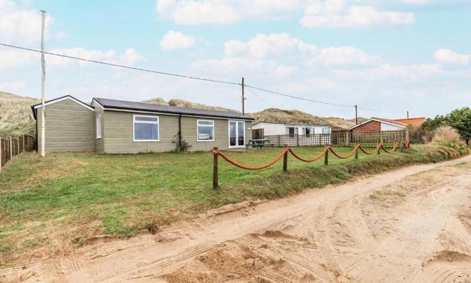 Norwich Cottage | Host & Stay | Wylaway