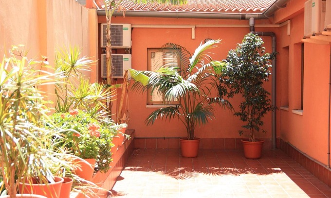 Hostafrancs House | Hostal Baler