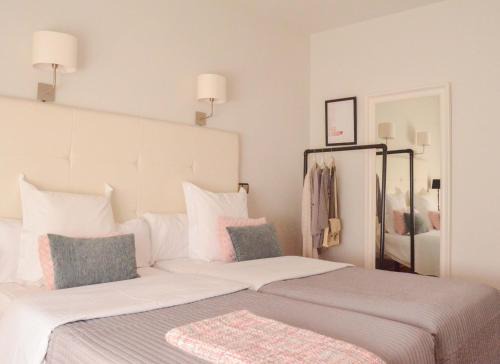 Puebla de Sanabria House | Hostal Carlos V