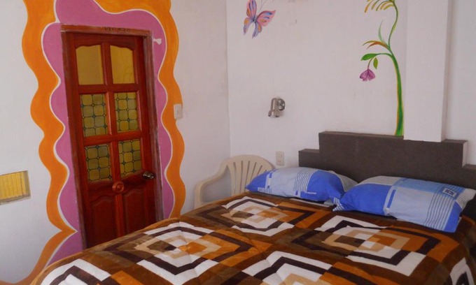 Copacabana Hotel | Hostal La Casa del Sol