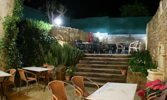 Buera House | Hostal La Fuente