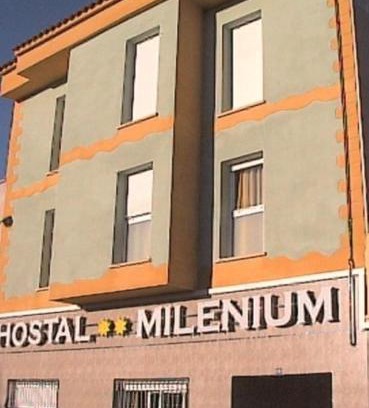 Santa Margarida i els Monjos Hostel | Hostal Milenium
