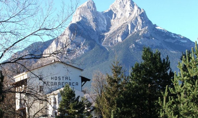Saldes House | Hostal Pedraforca