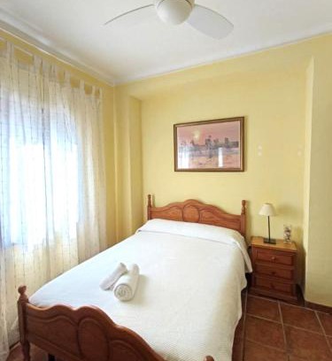 Cuevas de San Marcos House | Hostal R-Conecta