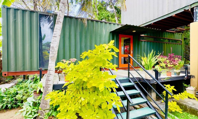 Seeduwa - Katunayake Hostel | Hostel ∙ 8 guests