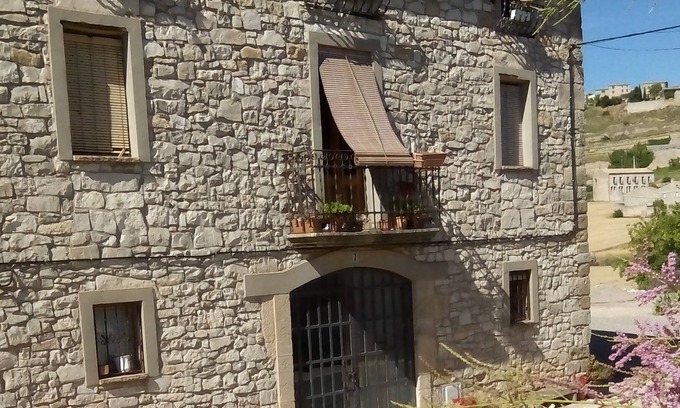 Fores House | Hostel type room for hikers and BTT's in La Ruta del Cister 110kms BCN