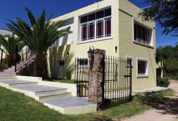 Mina Clavero Hotel | Hosteria Aguas Claras