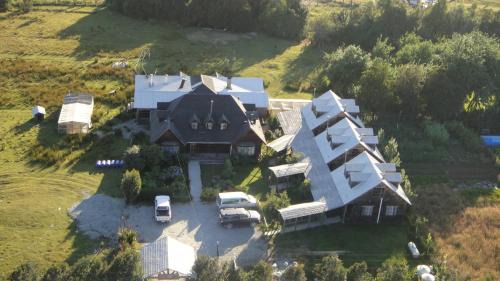 Hornopiren National Park House | Hosteria Catalina sm