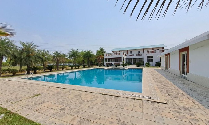 Faridabad Villa | Hostie Petunia-2BHK Farm House 40Mins from Gurgaon-Delhi