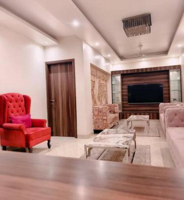 Nehru Place Apartment | HostMyStay-3BHk ! Gk1 - RBlck!