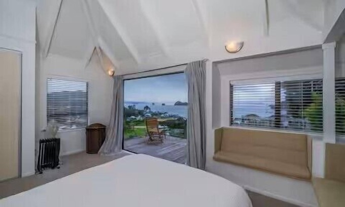 Hahei House | Hosts on the Coast Panorama in Hahei