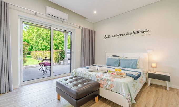 Miguas House | HostWise – Douro View Villa w/10 Suites and Pool